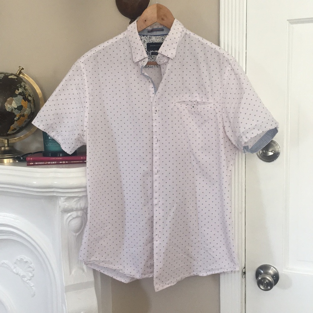Men’s short sleeve collared shirt